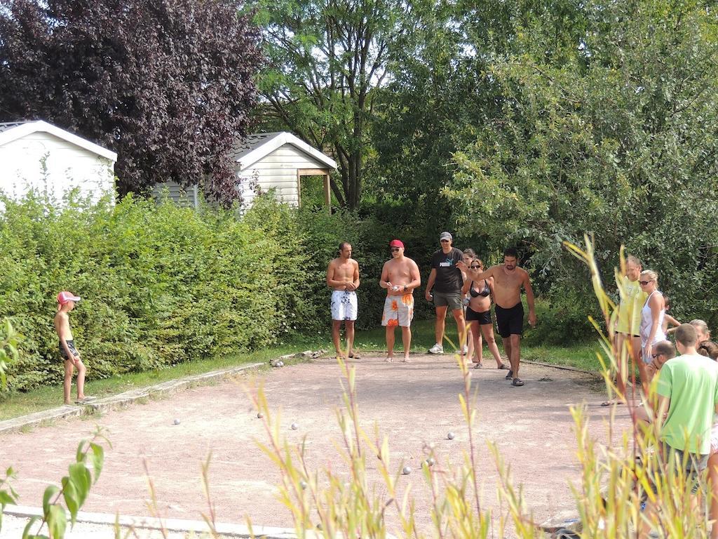 Camping L'Arada Parc 호텔 Sonzay 외부 사진