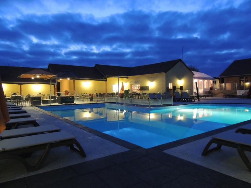 Camping L'Arada Parc 호텔 Sonzay 외부 사진