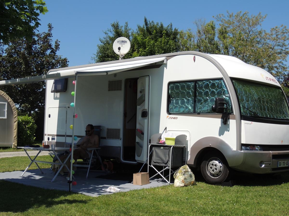 Camping L'Arada Parc 호텔 Sonzay 외부 사진