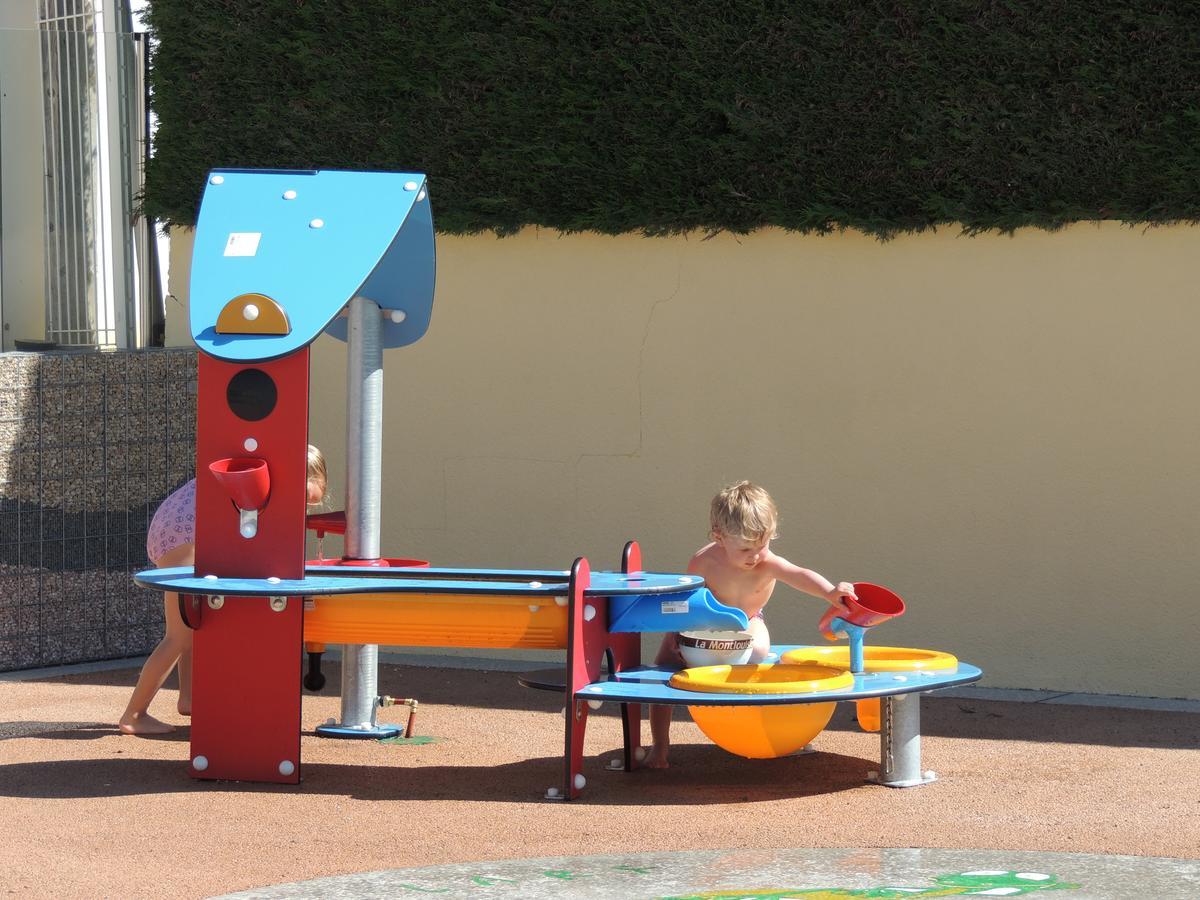 Camping L'Arada Parc 호텔 Sonzay 외부 사진