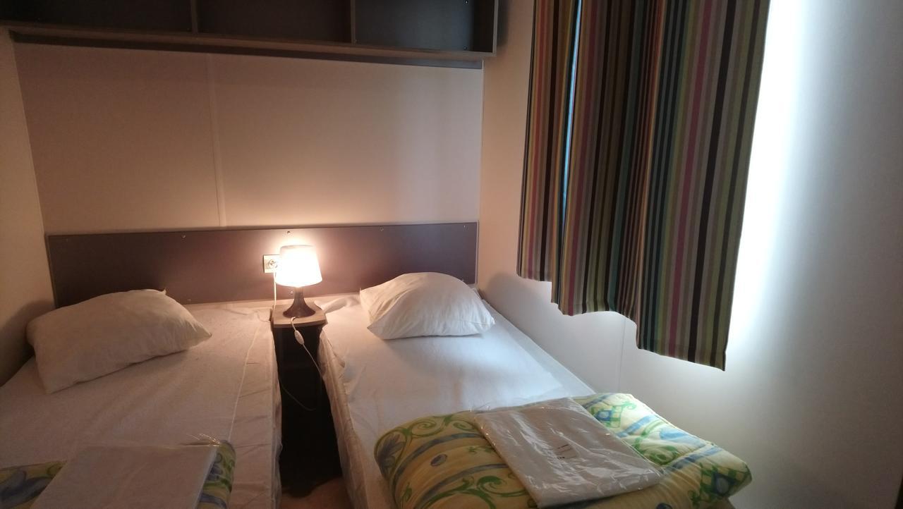 Camping L'Arada Parc 호텔 Sonzay 외부 사진